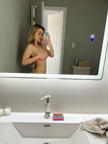 Карина фото 2